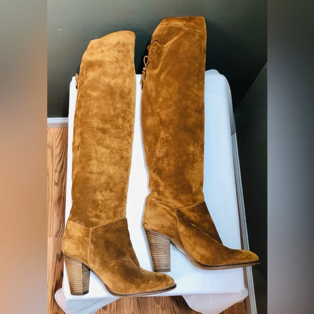 Miss Albright Knee High Brown Suede Pull On Boots Made in Italy Size 6 US Italy